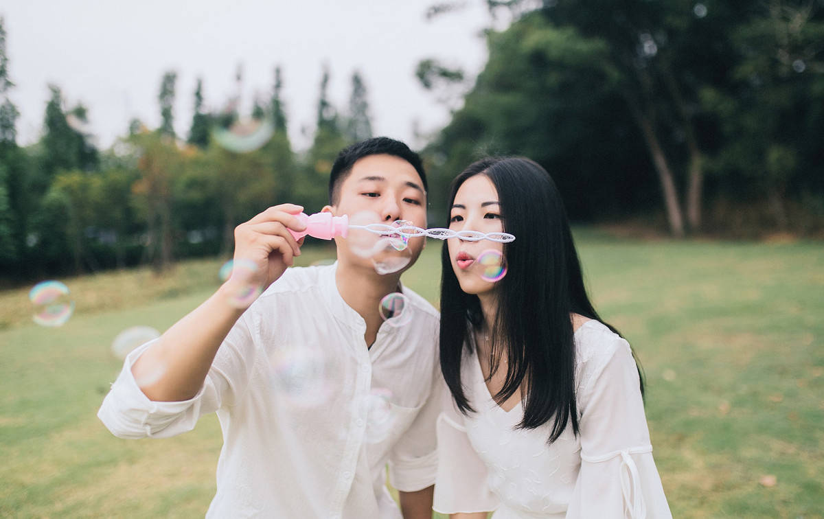 水瓶男天蝎女最易结婚